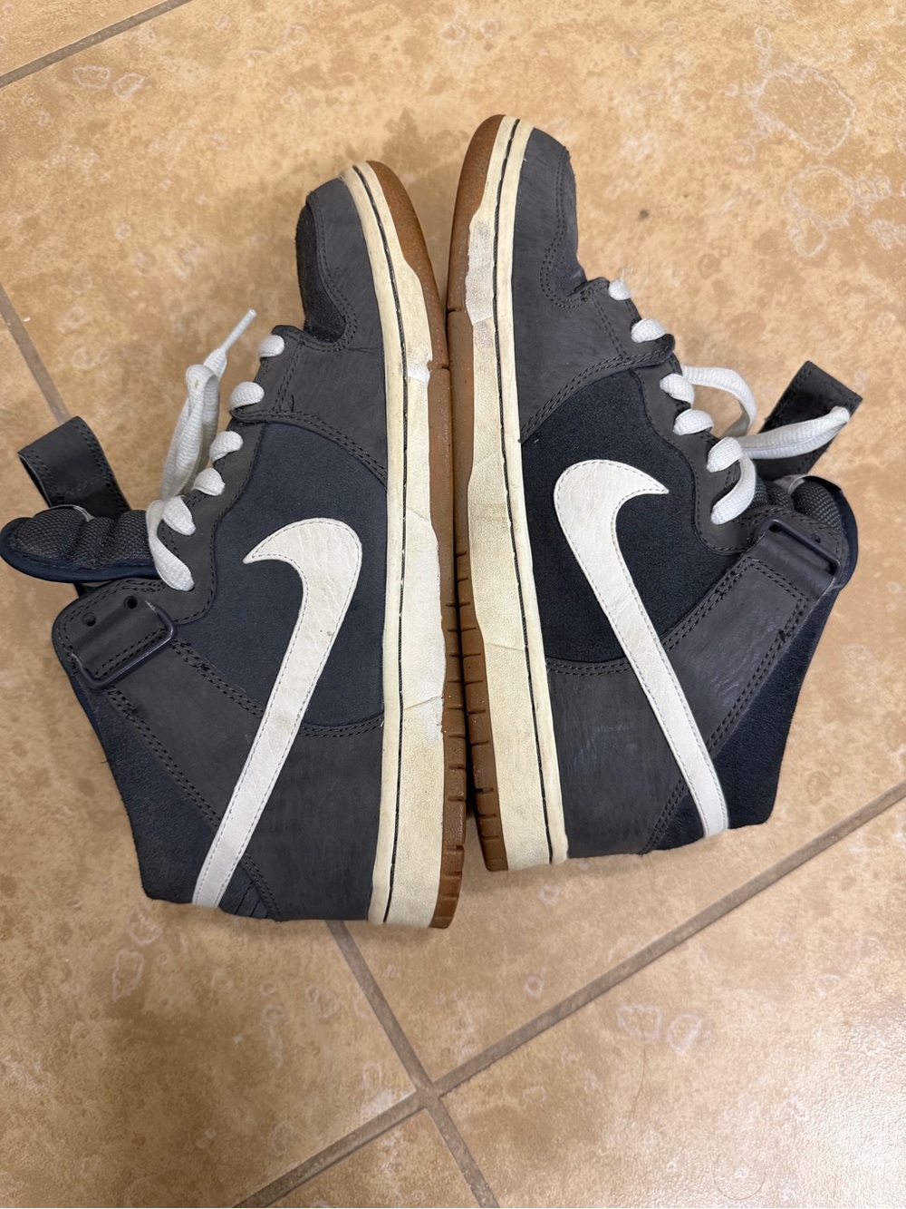 Nike SB dunk high grey sneakers